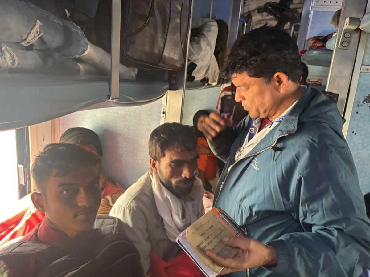 भोपाल रेल मंडल में एक दिन में 1,195 यात्रियों से छह लाख की वसूली